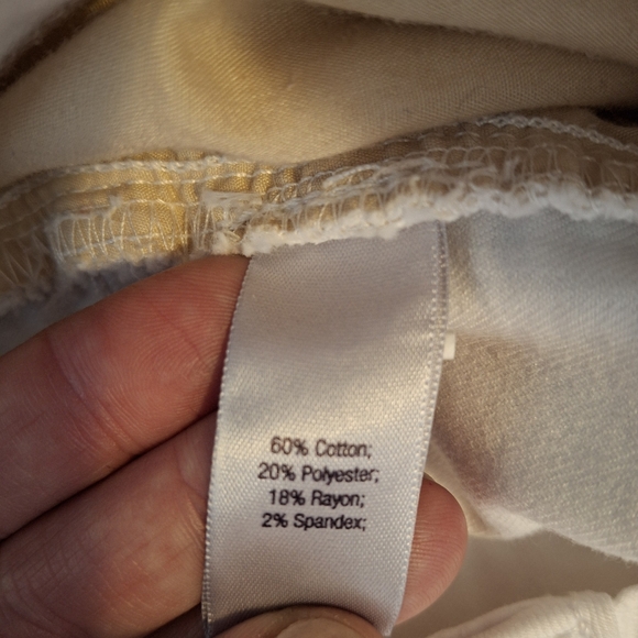 2000s JENNIFER LOPEZ white Denim capris - Picture 7 of 7